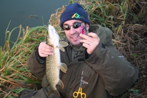 lee swords with a flay caught pike