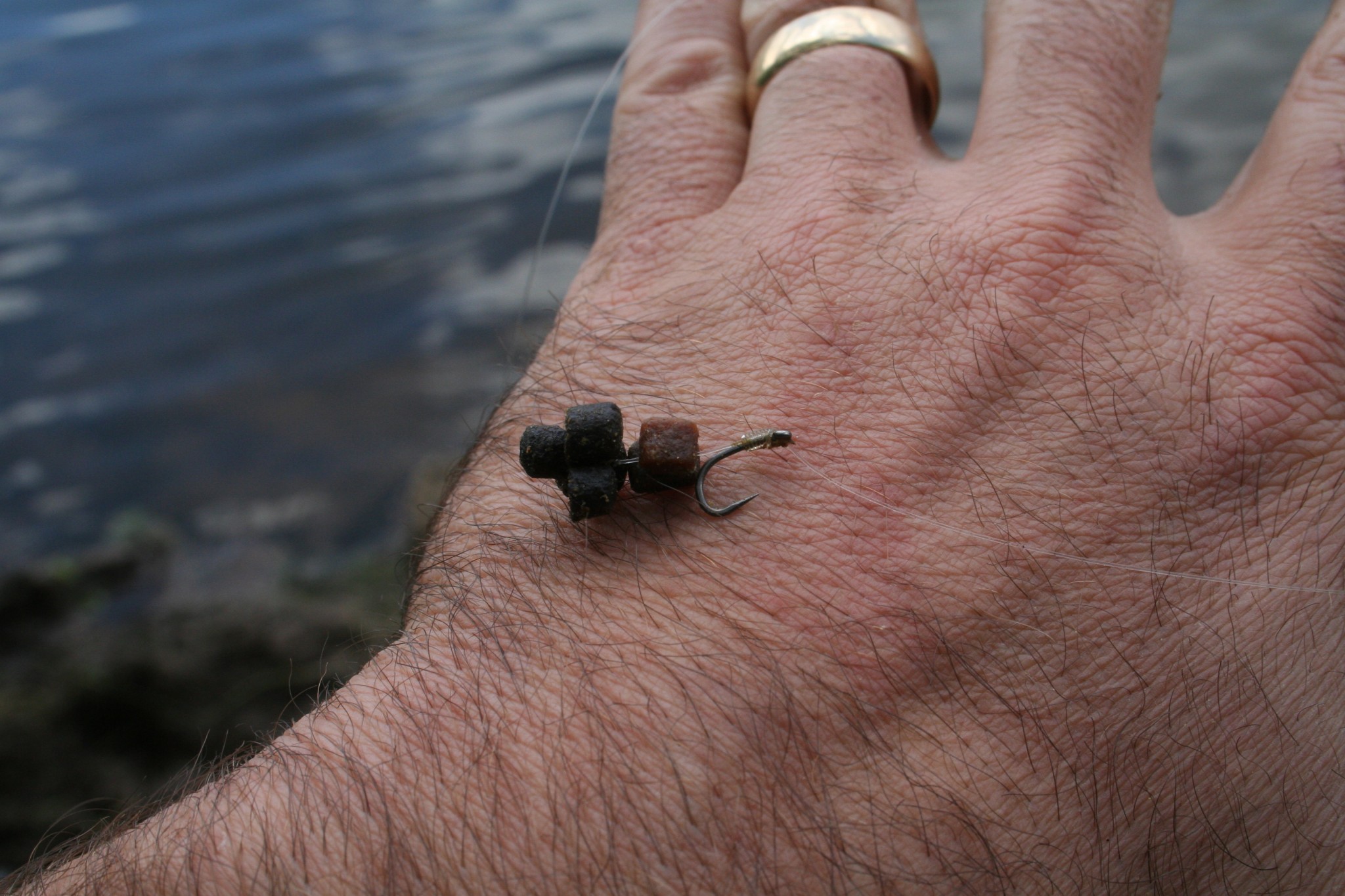 Barbel baitsTweaks and Twists » Lee Swords Fishing - Lee Swords